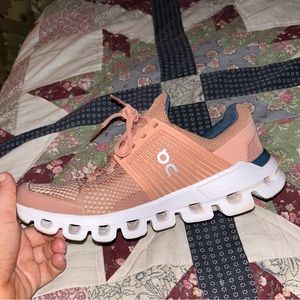 On Cloud Cloudtech size 6